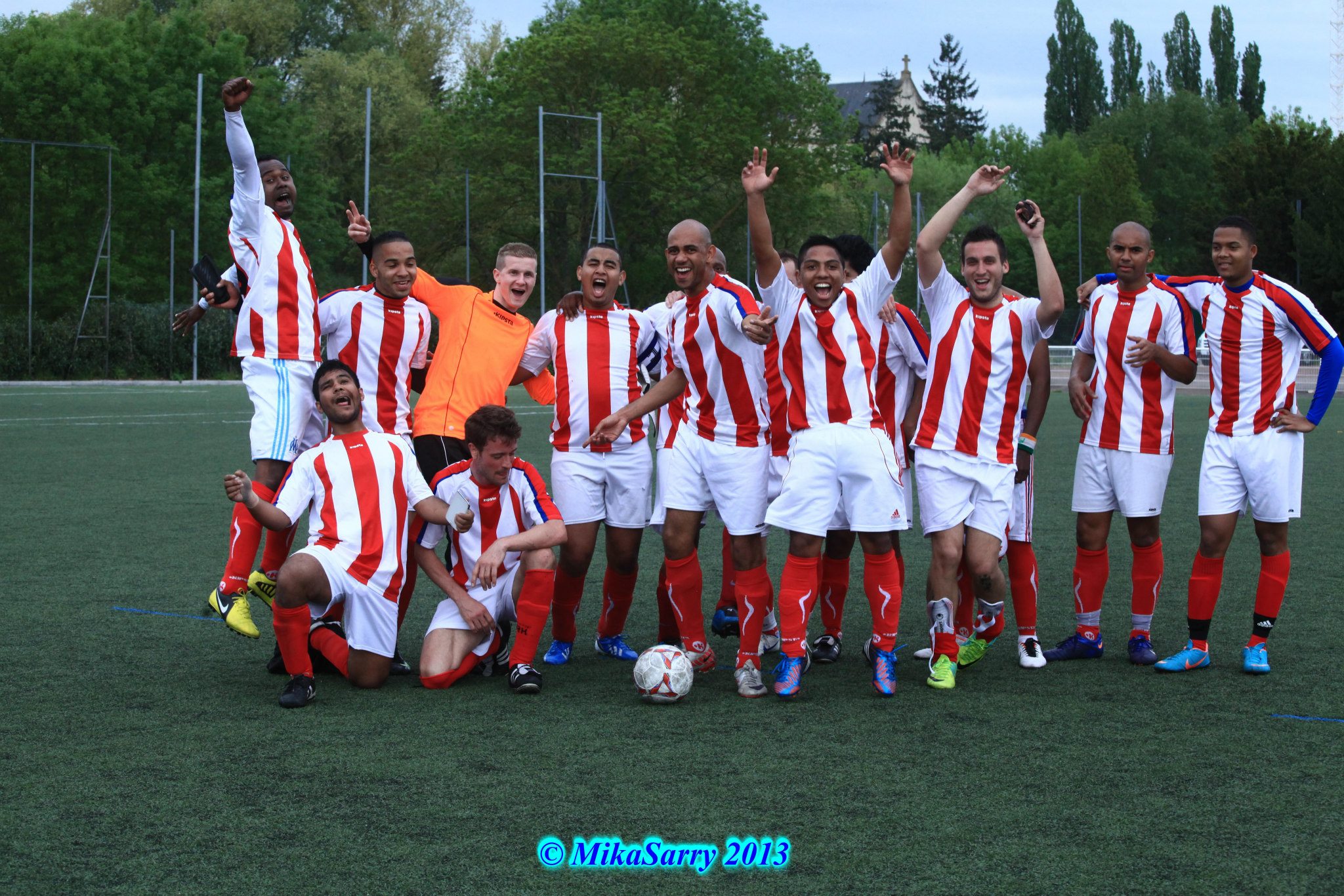 901100_460592600683369_989338625_o-copie-copie